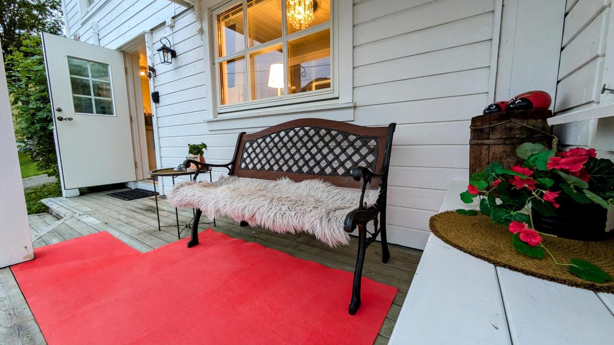 Exclusive And Cosy! Sea And Mountian View - Superfast Wifi, Washer And More Included Sortland Buitenkant foto