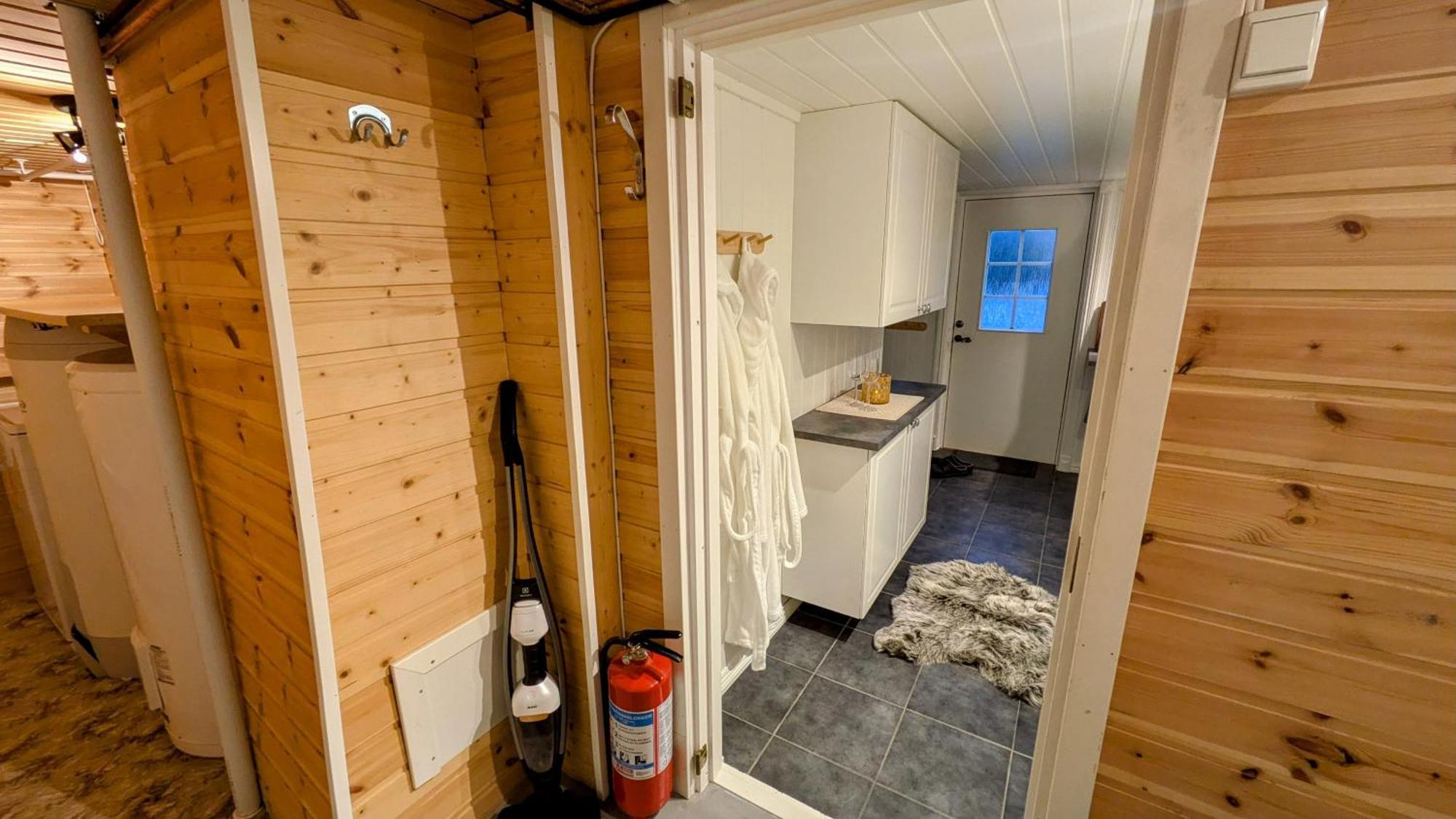 Exclusive And Cosy! Sea And Mountian View - Superfast Wifi, Washer And More Included Sortland Buitenkant foto