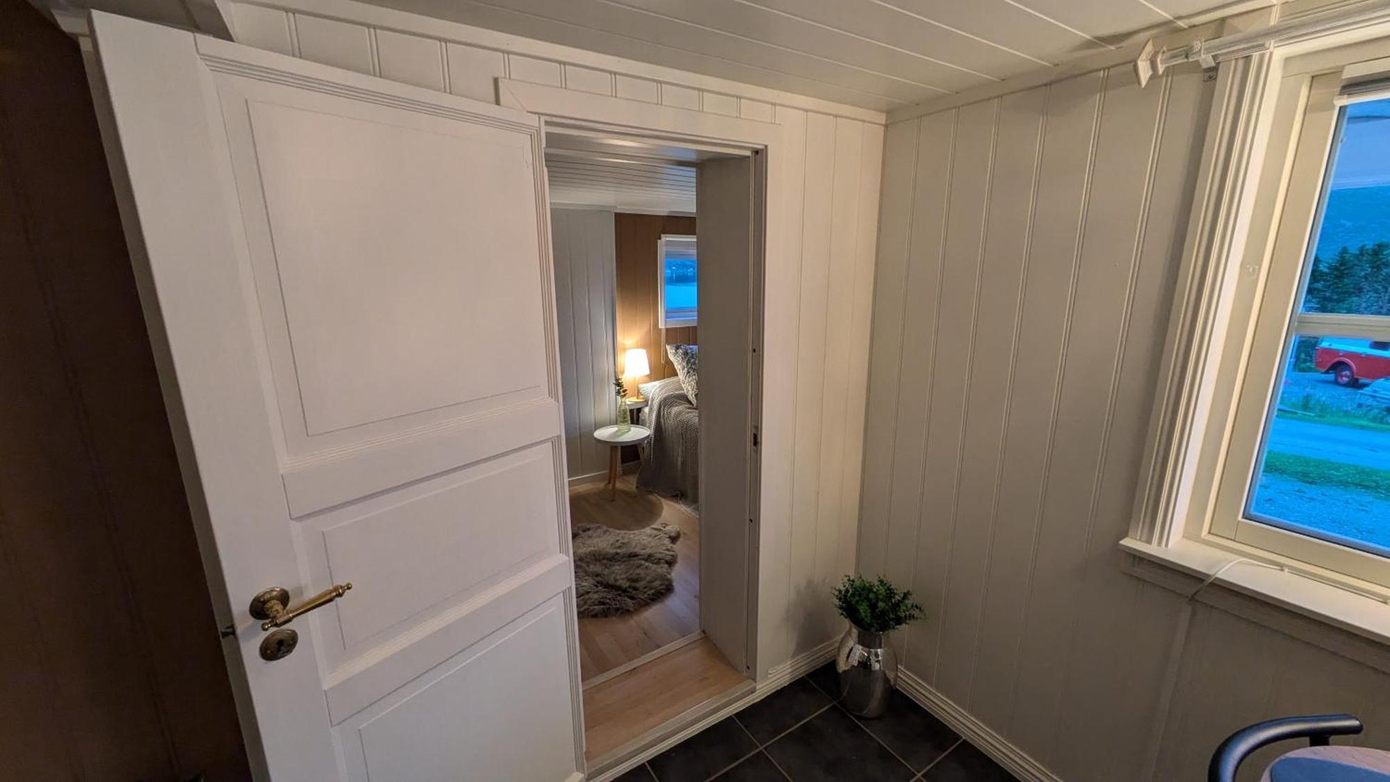 Exclusive And Cosy! Sea And Mountian View - Superfast Wifi, Washer And More Included Sortland Buitenkant foto
