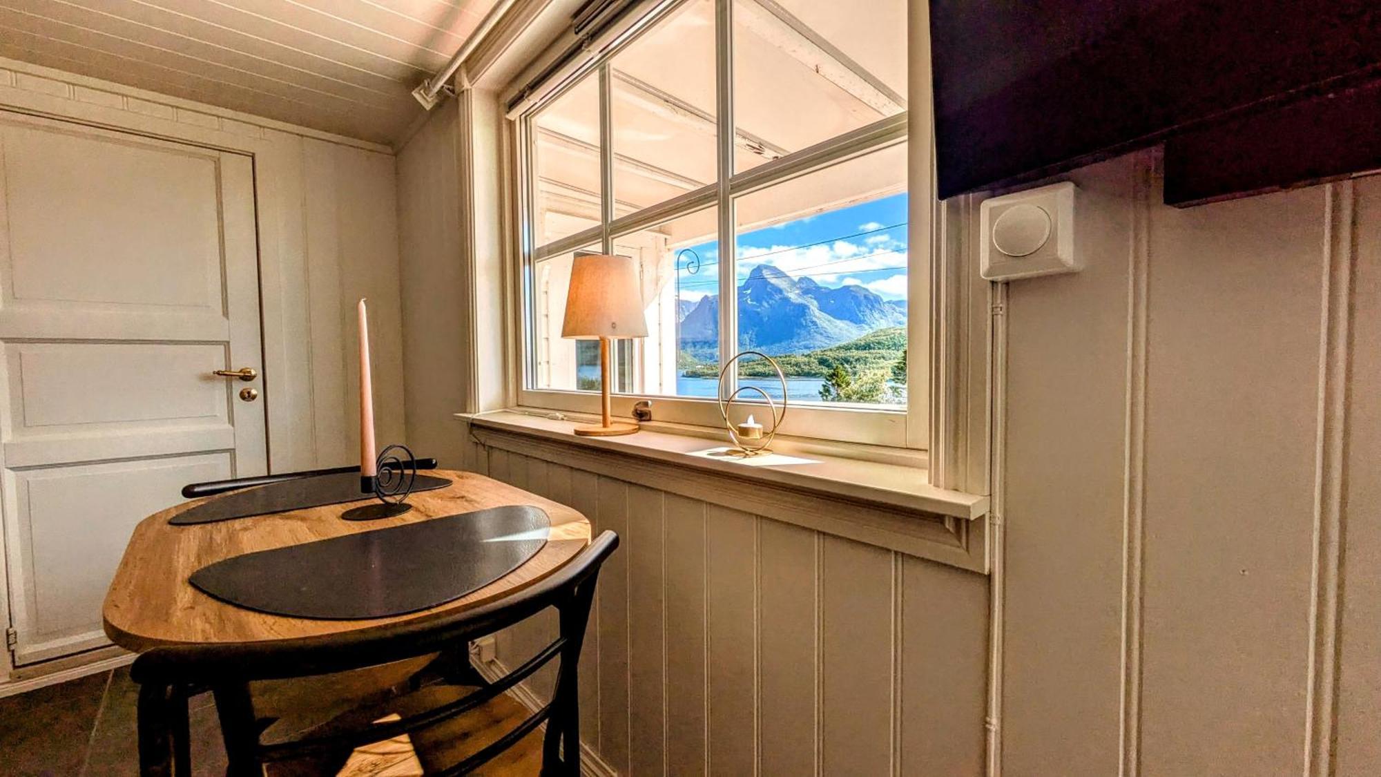 Exclusive And Cosy! Sea And Mountian View - Superfast Wifi, Washer And More Included Sortland Buitenkant foto