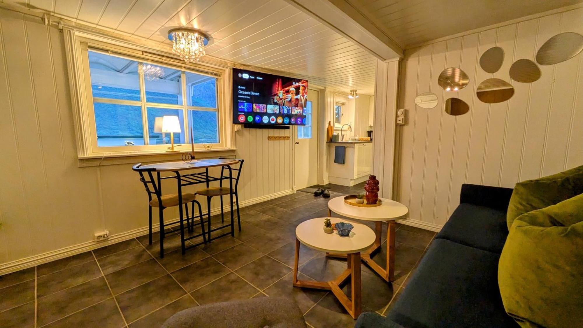 Exclusive And Cosy! Sea And Mountian View - Superfast Wifi, Washer And More Included Sortland Buitenkant foto